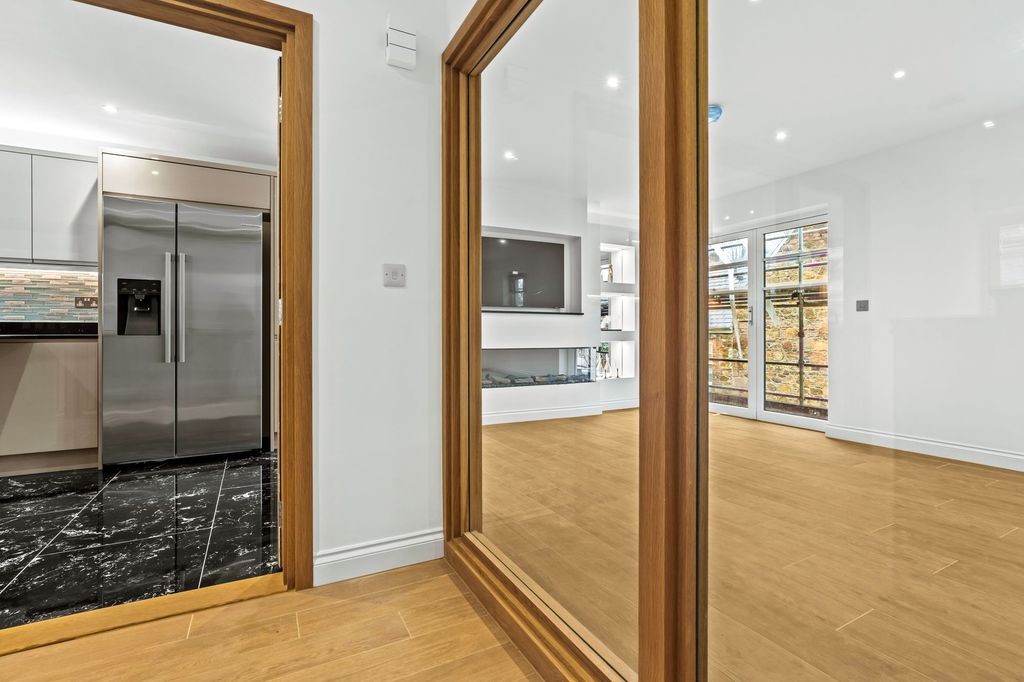 Additional image 20 of 3 bed property for saleCranworth Mews, St Helier JE2
