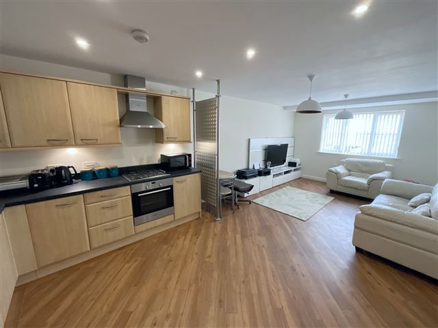 2 bed flat for sale2 Richmond Way, Rotherham, Rotherham S61 photo 5