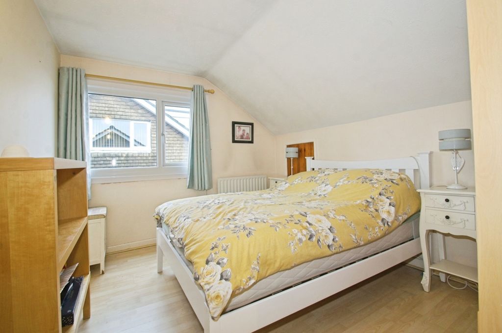 Additional image 4 of 4 bed semi-detached house for saleAnthony Drive, Caerleon, Newport NP18
