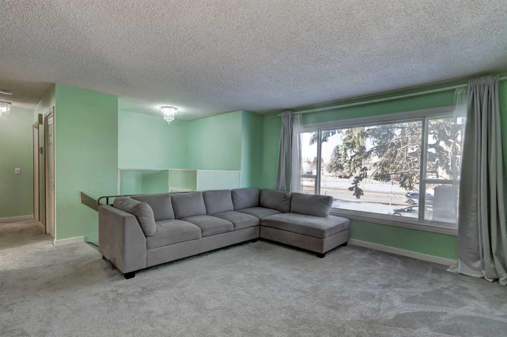 Additional image 4 of 1059 Pinecliff Drive NE, Calgary, AB, T1W 3W8
