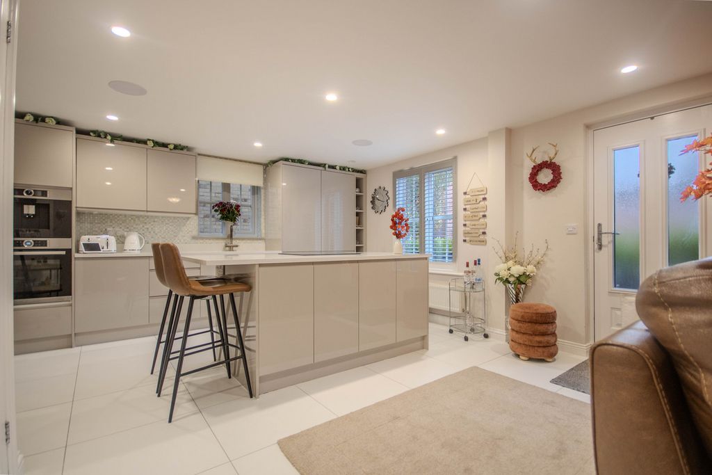 Additional image 5 of 5 bed detached house for saleFisher Hill Way, Cardiff CF15