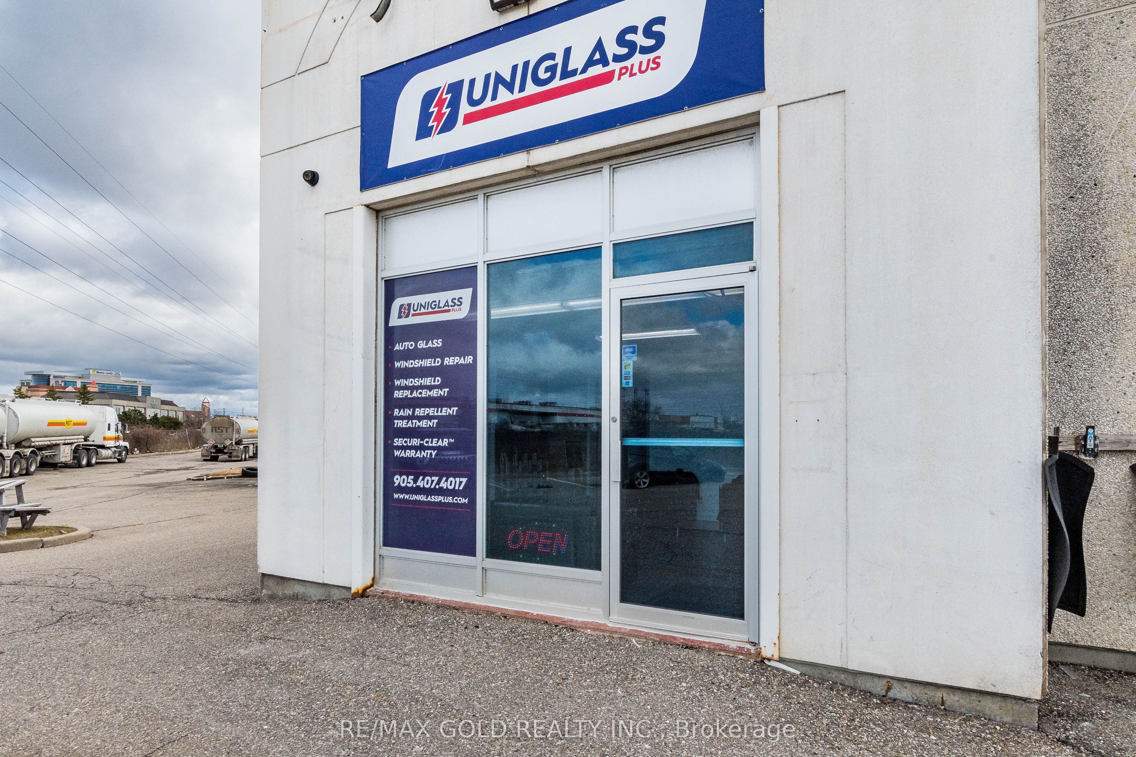 Additional image 2 of 2-7091 Hurontario Street, Mississauga, ON, L5S 1Z8