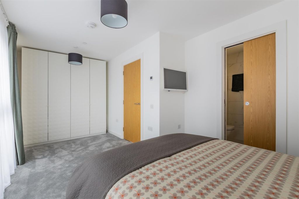 Additional image 12 of 4 bed town house for saleHamiliton Villas, Cathedral Road, Pontcanna, Cardiff CF11