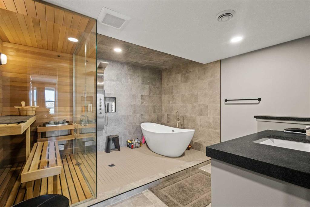 Additional image 3 of 52 Evansfield Manor NW, Calgary, AB, T3P 1J9