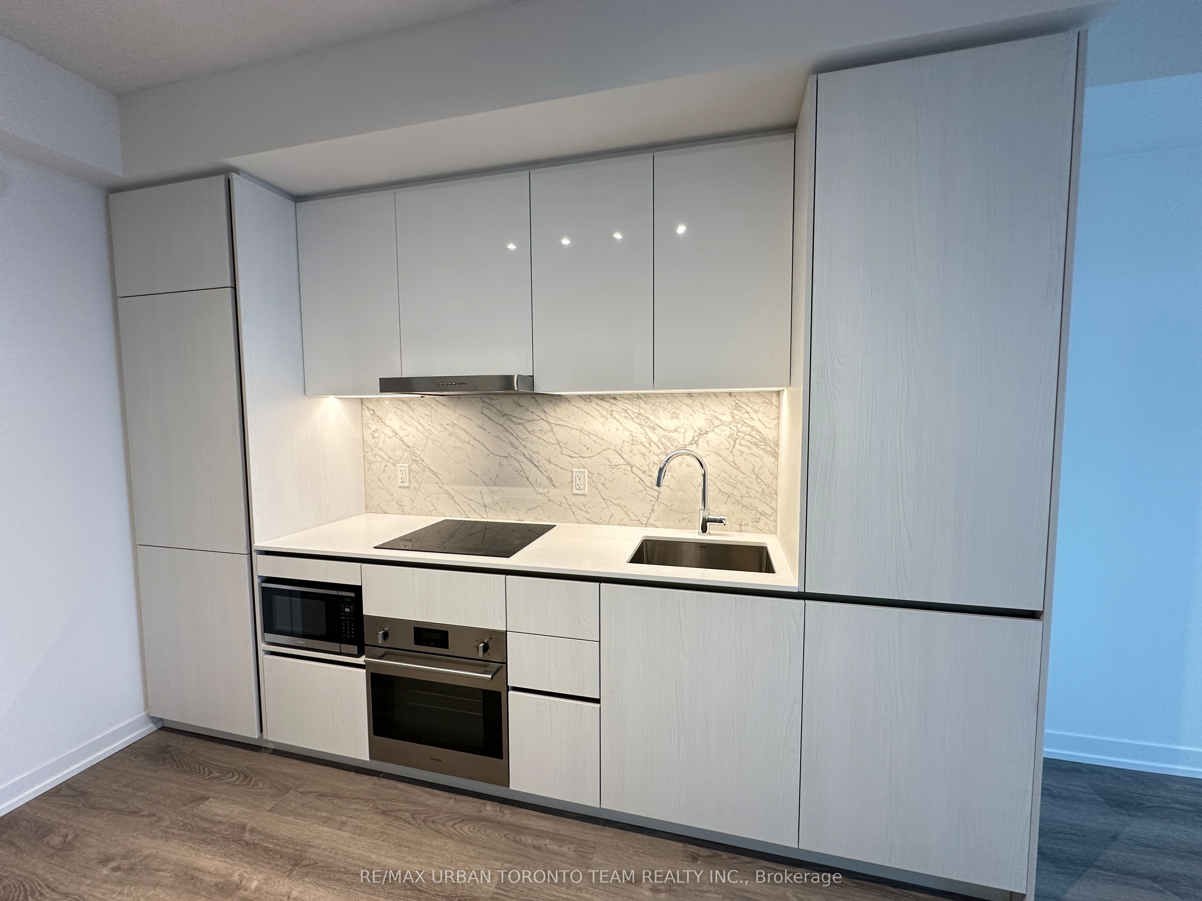 Additional image 3 of 4805-8 Interchange Way, Vaughan, ON, L4K 5Z7