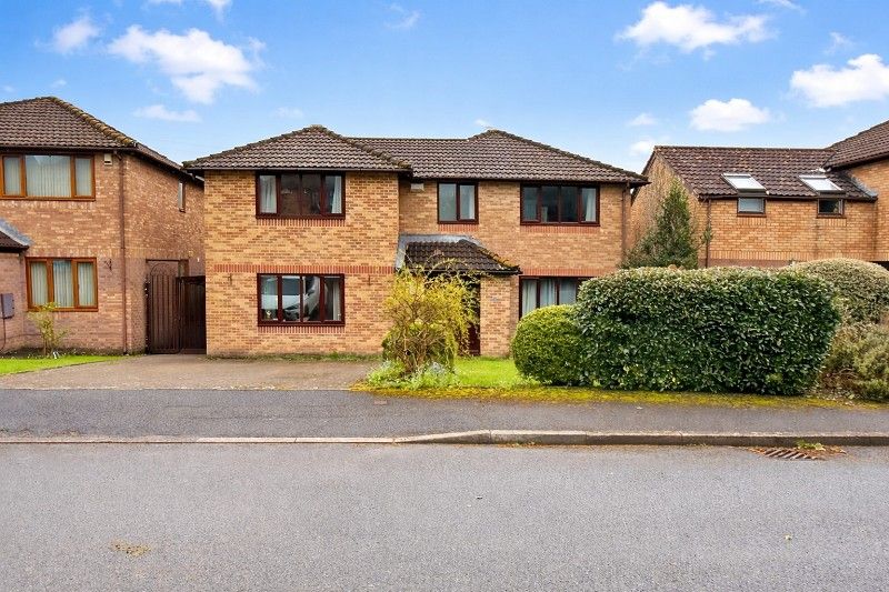 4 bed detached house for saleGlan Creigiau, Groesfaen, Pontyclun, Rhondda Cynon Taff. CF72