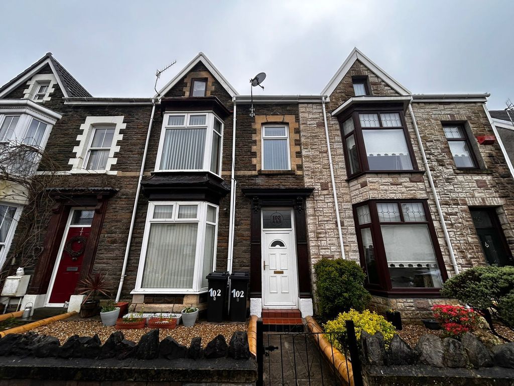 2 bed flat to rentLondon Road, Neath SA11