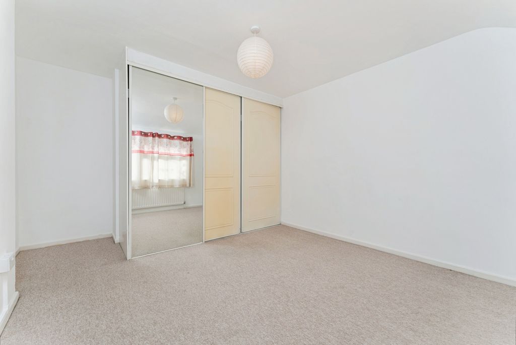 Additional image 16 of 4 bed semi-detached house for saleLong Reach Road, Cambridge, Cambridgeshire CB4