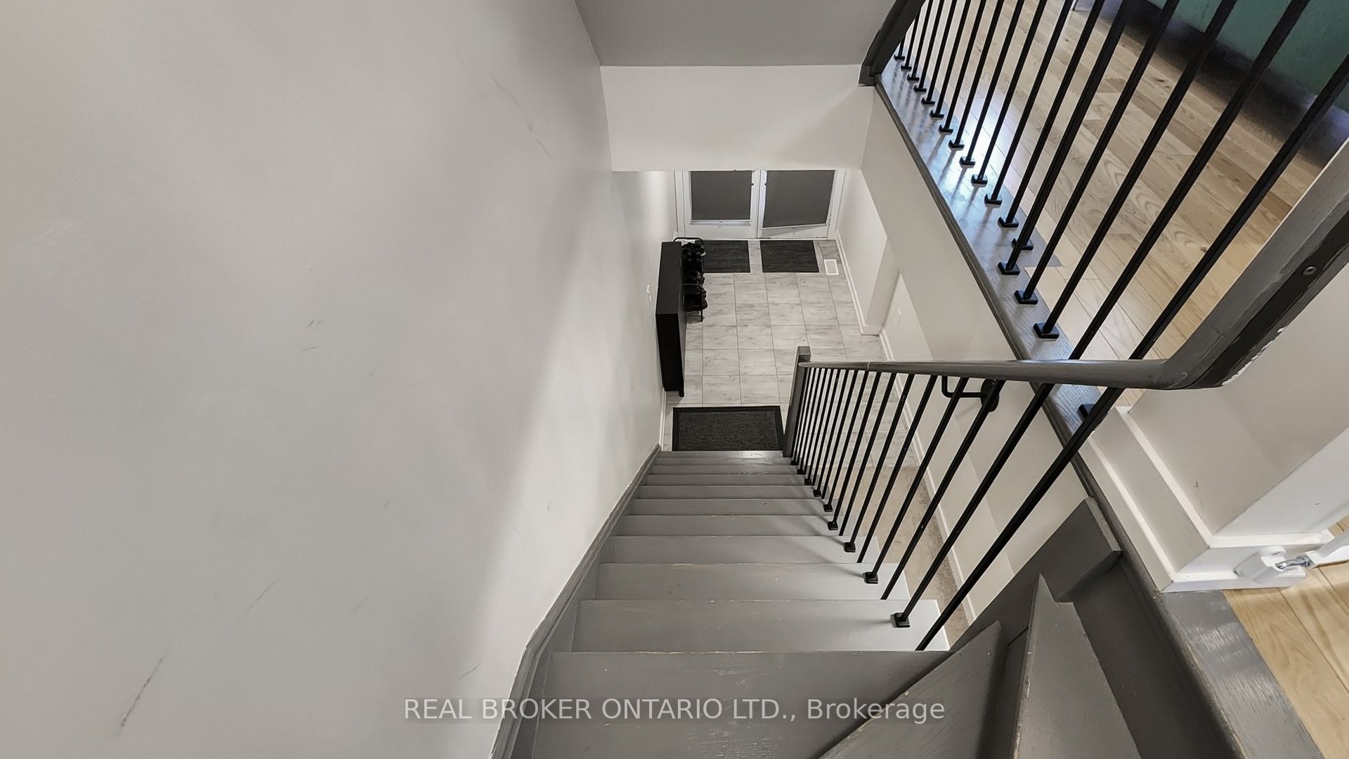 2508 Castlegate Crossing, Pickering, ON, L1X 0H8 photo 4