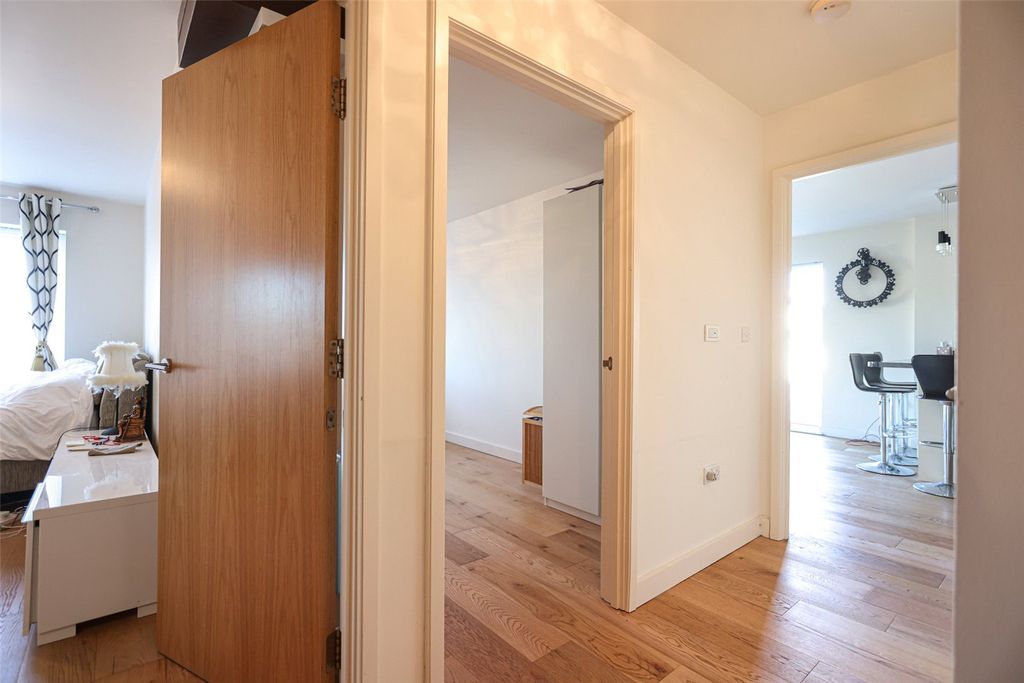 Additional image 17 of 2 bed flat for saleHeritage Avenue, Colindale NW9
