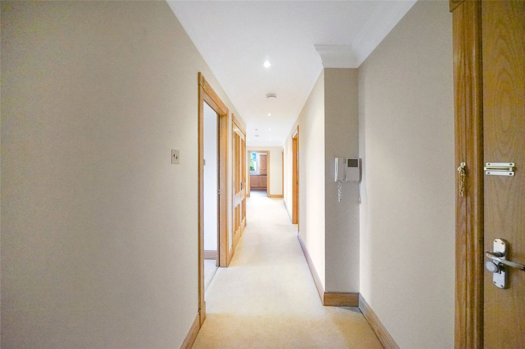 Additional image 4 of 3 bed flat for saleVictoria Place, Stirling, Stirlingshire FK8