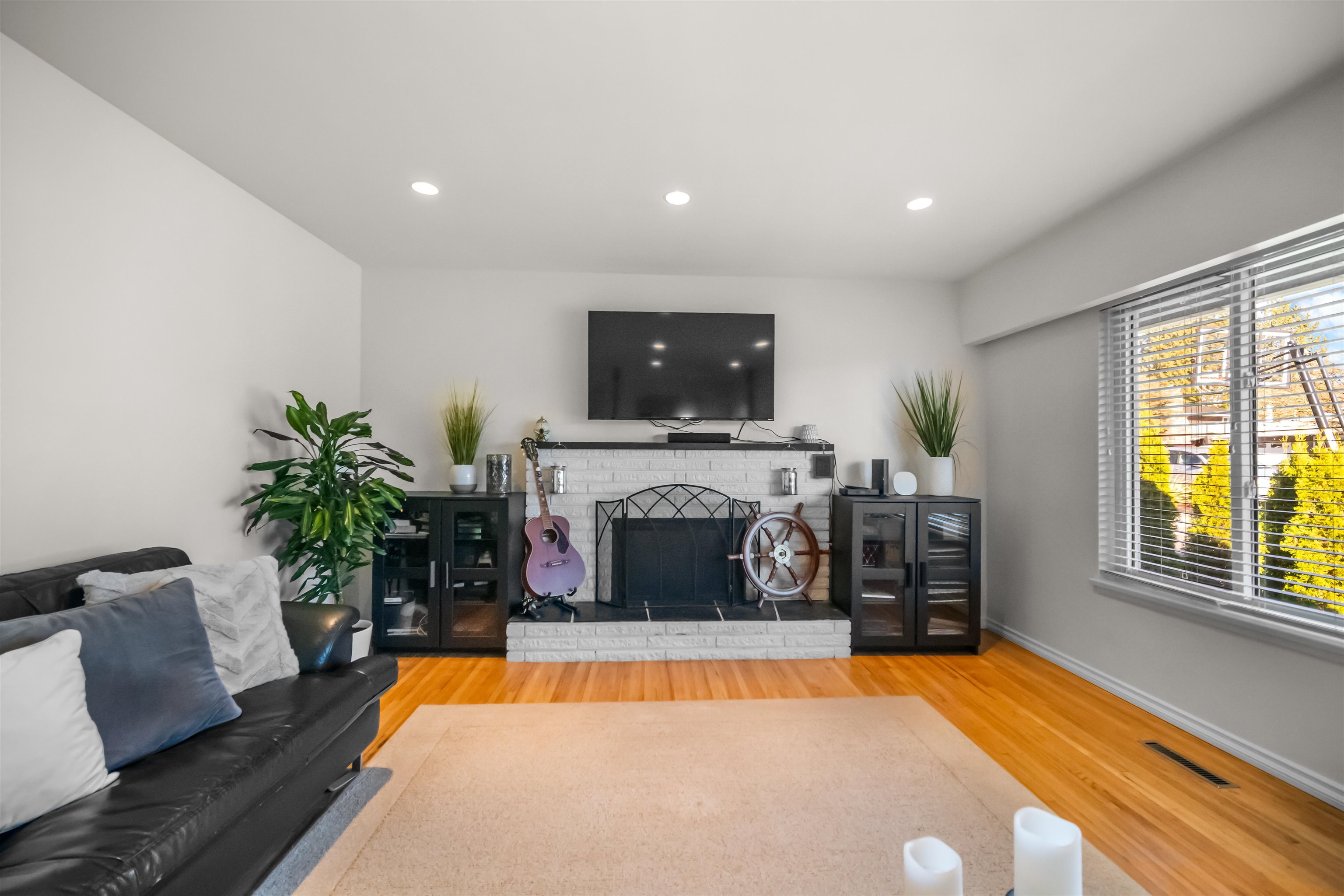 36 Mount Royal Drive, Port Moody, BC, V3H 1P6 photo 5