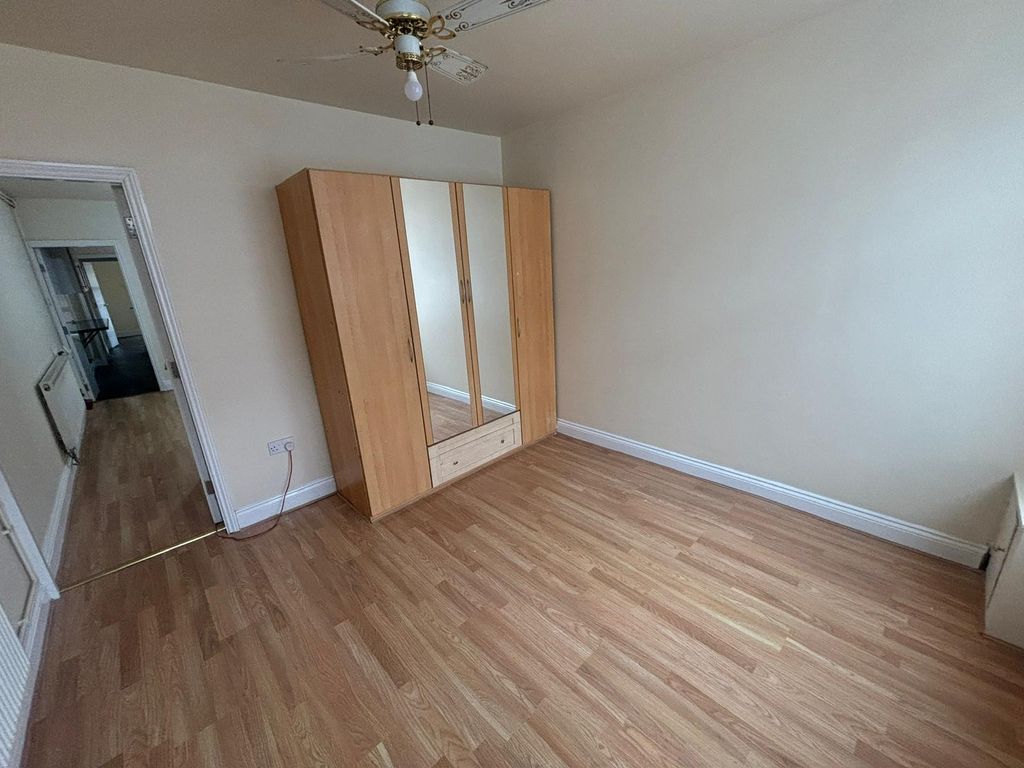 2 bed flat to rentMountcastle Road, Leicester LE3