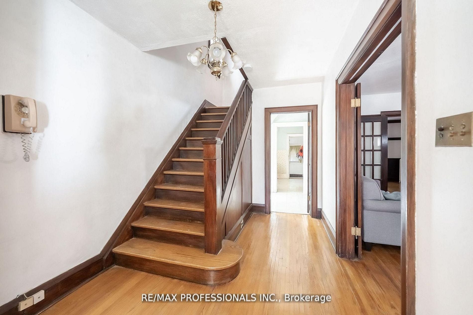 Additional image 5 of 24 Queens Avenue, Toronto, ON, M8V 2N1