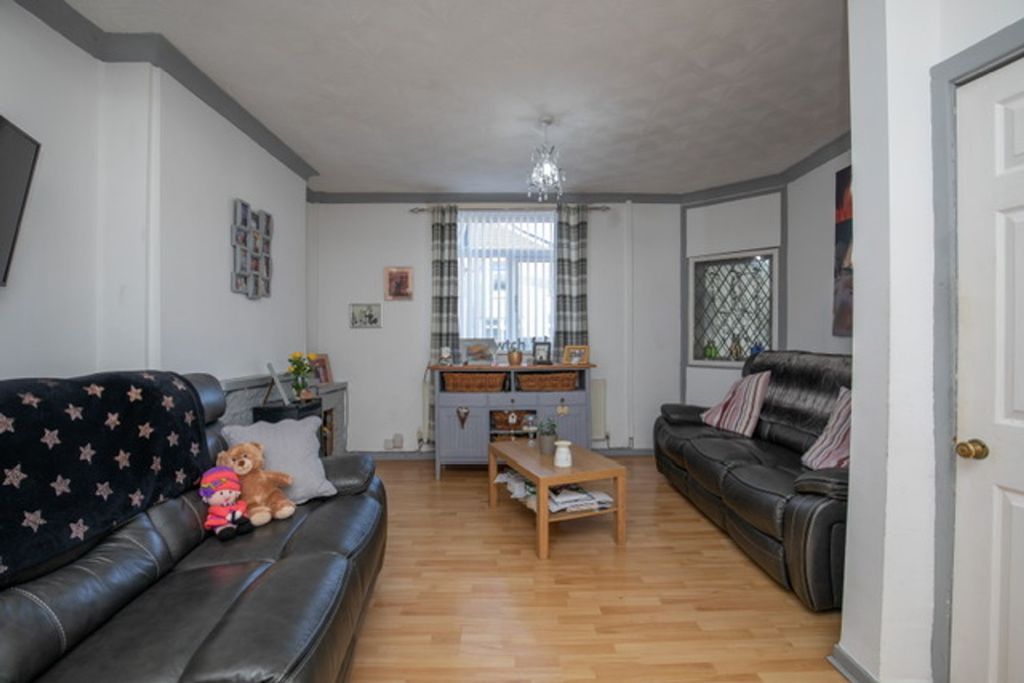 Additional image 2 of 3 bed terraced house for saleNorth Clive Street, Cardiff CF11
