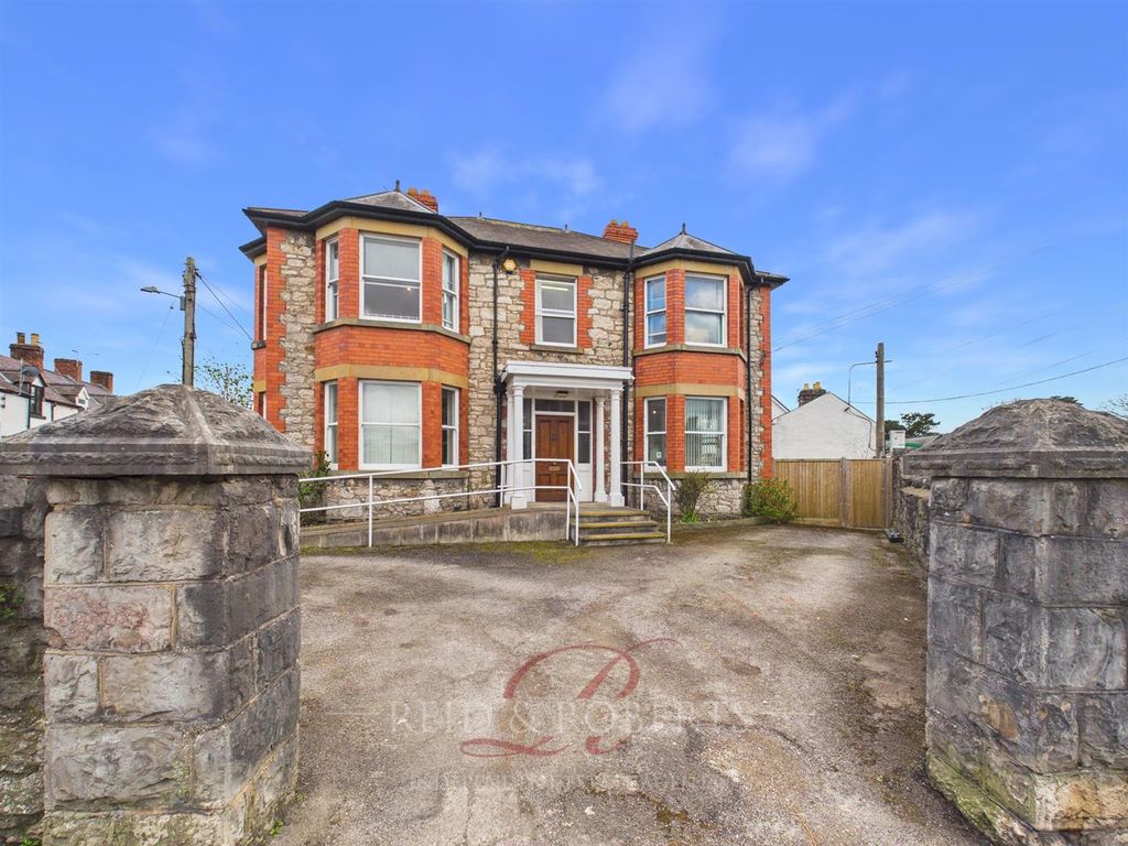 4 bed detached house for saleLlanrhydd Street, Ruthin LL15