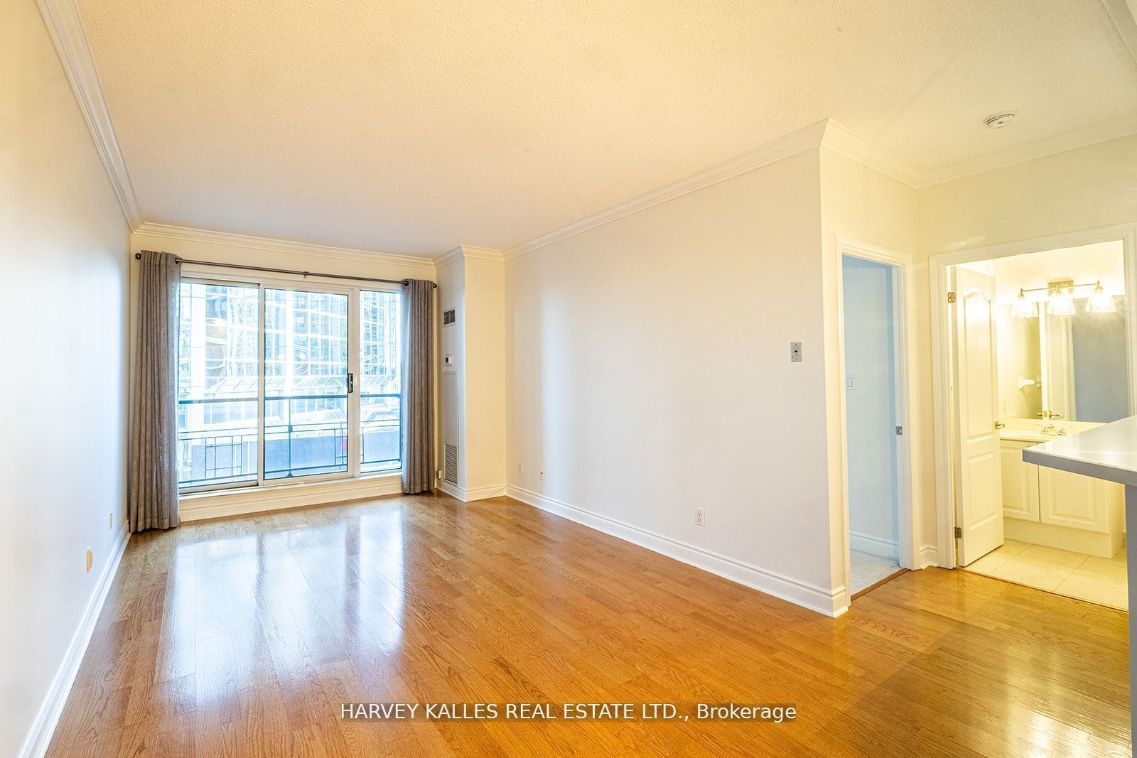 412-2 Aberfoyle Crescent, Toronto, ON, M8X 2Z8 photo 3