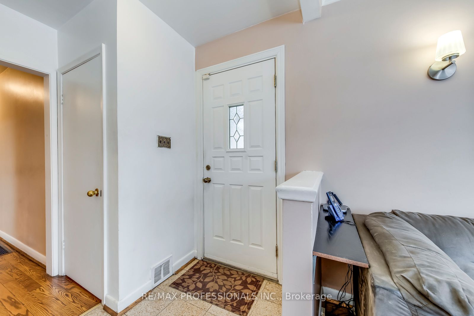 Additional image 4 of 7 Belgate Place, Toronto, ON, M9C 3Y5
