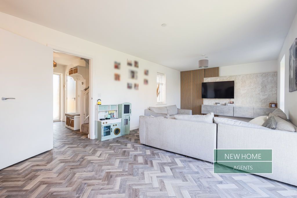 Additional image 5 of 4 bed semi-detached house for saleWillowbrook Street, St. Mellons, Cardiff CF3