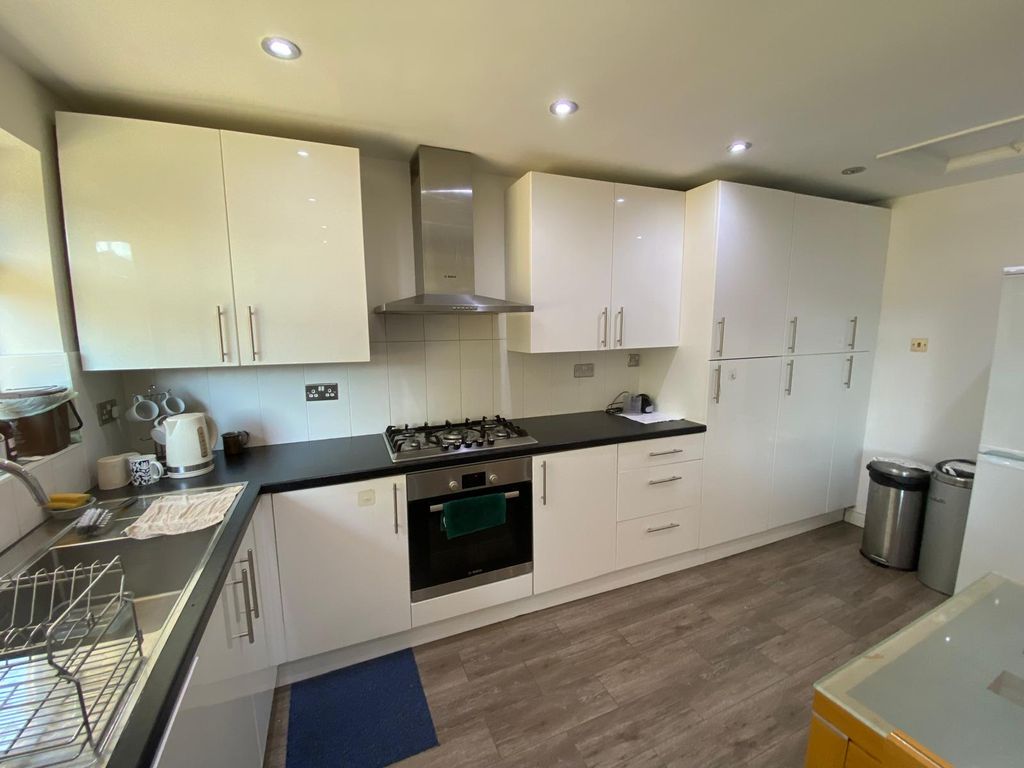 Additional image 3 of 5 bed detached house for salePowderham Drive, Cardiff CF11