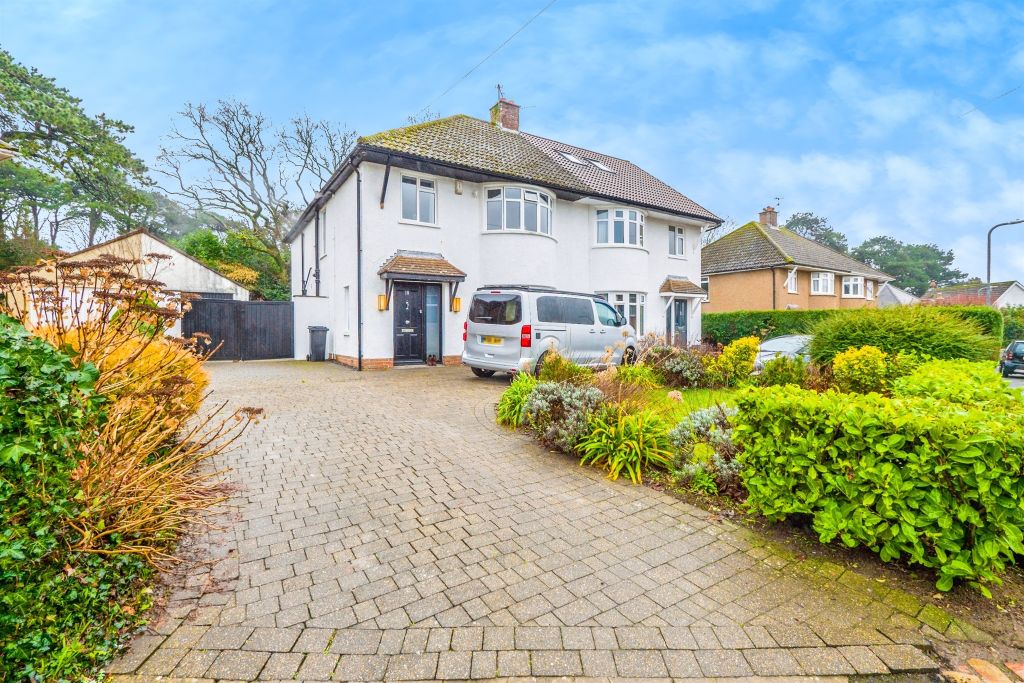 4 bed semi-detached house for saleRookwood Avenue, Cardiff CF5