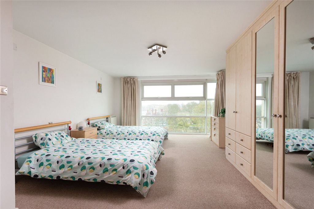 Additional image 9 of 2 bed flat for saleLeeman Road, York, North Yorkshire YO26