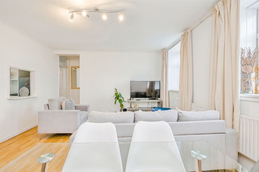 Additional image 6 of 2 bed flat for saleFairwood Road, Cardiff CF5