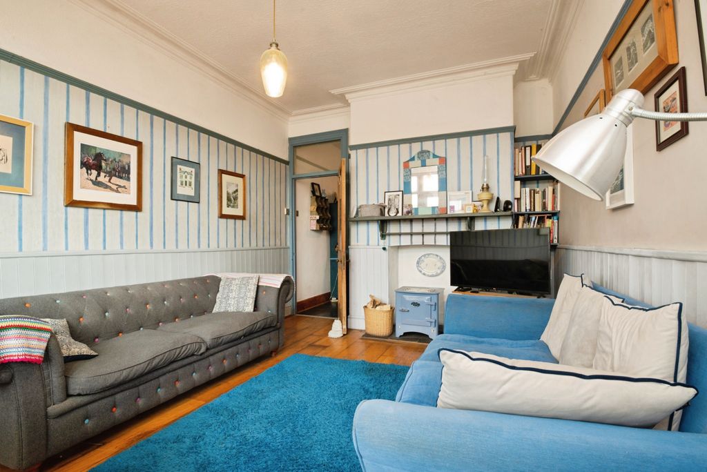 Additional image 4 of 5 bed end terrace house for salePencisely Road, Cardiff CF5