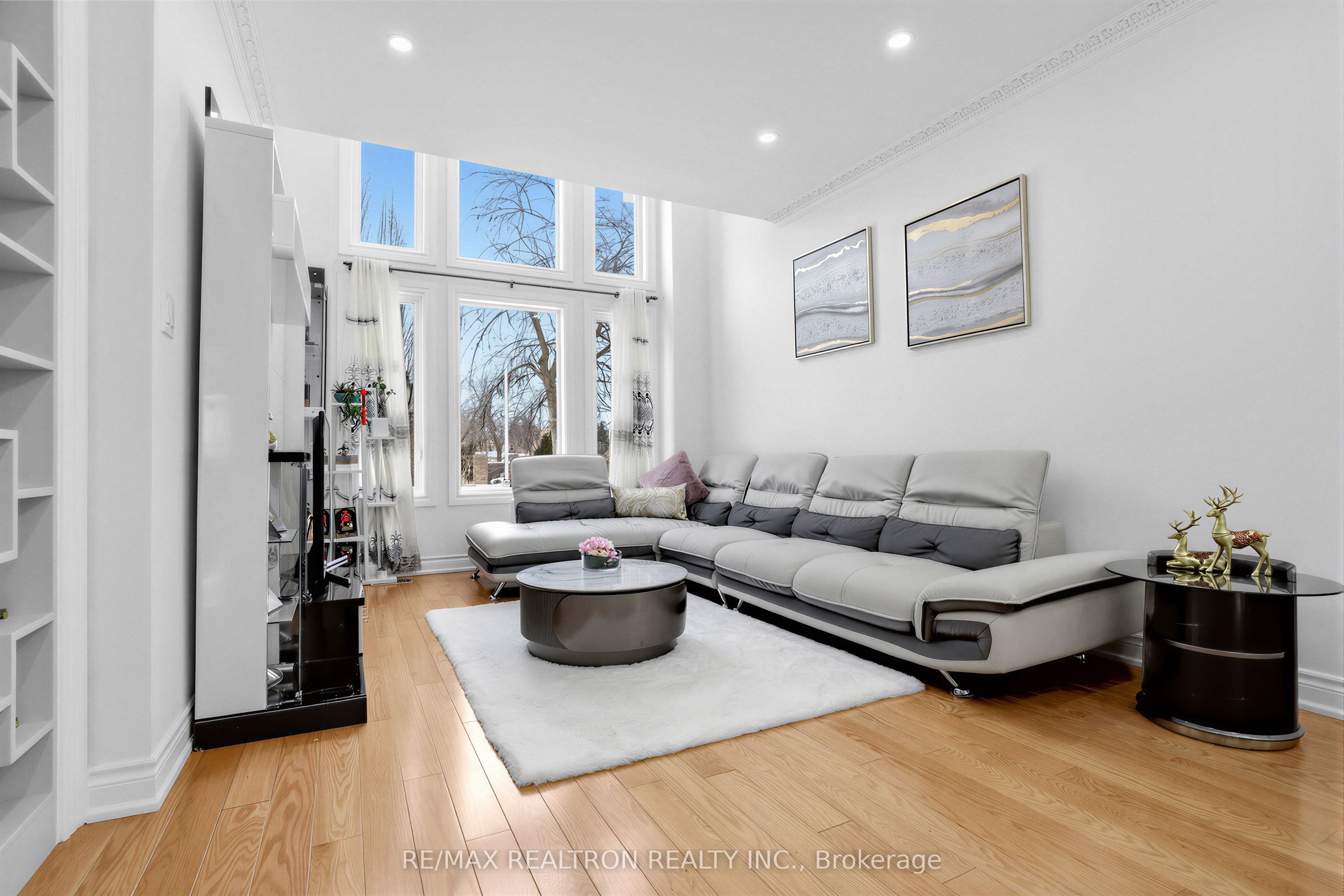 Additional image 3 of 71 Plum Tree Circle, Markham, ON, L6C 1V9