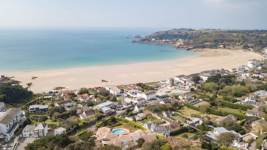 Additional image 2 of 4 bed semi-detached house for saleLa Route Des Genets, St. Brelade, Jersey JE3