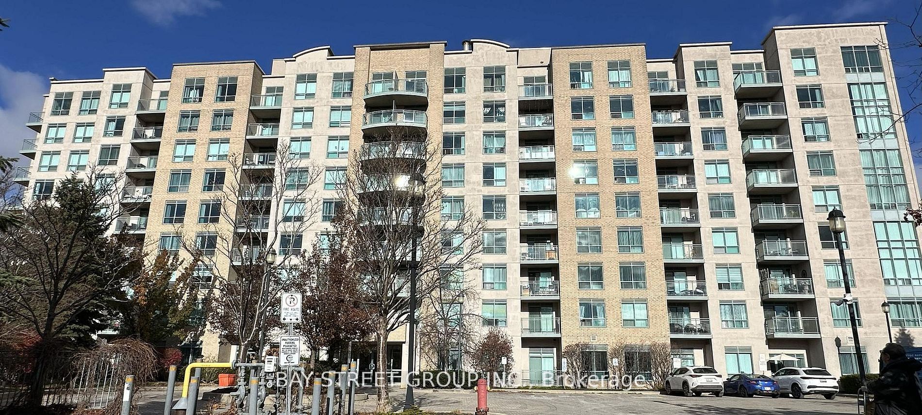611-51 Baffin Court, Richmond Hill, ON, L4B 4P6
