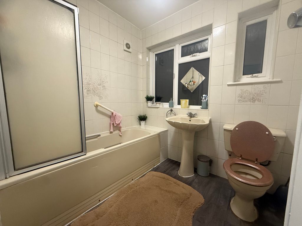 Additional image 10 of 3 bed end terrace house for saleWakemans Hill Avenue, London NW9