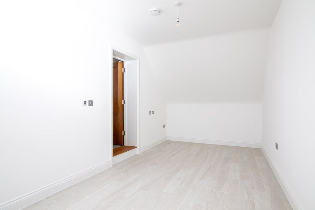Additional image 13 of 3 bed semi-detached house for saleLa Pouquelaye, St Helier JE2