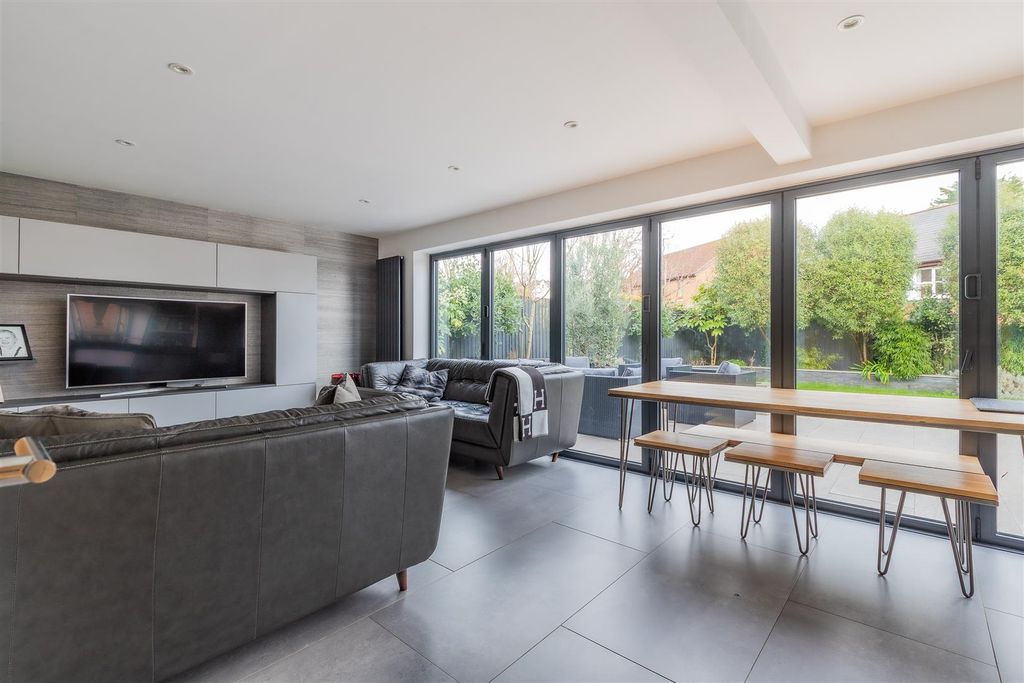 Additional image 7 of 4 bed detached house for saleLlwyn Y Grant Road, Penylan, Cardiff CF23