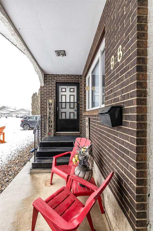 Additional image 3 of 88 Clelland Crescent SE, Medicine Hat, AB, T1B 1M9