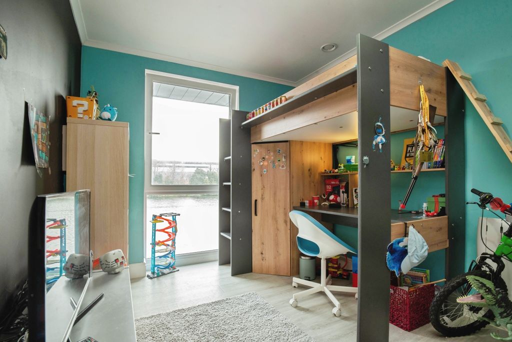 Additional image 14 of 2 bed flat for saleSchooner Drive, Cardiff CF10