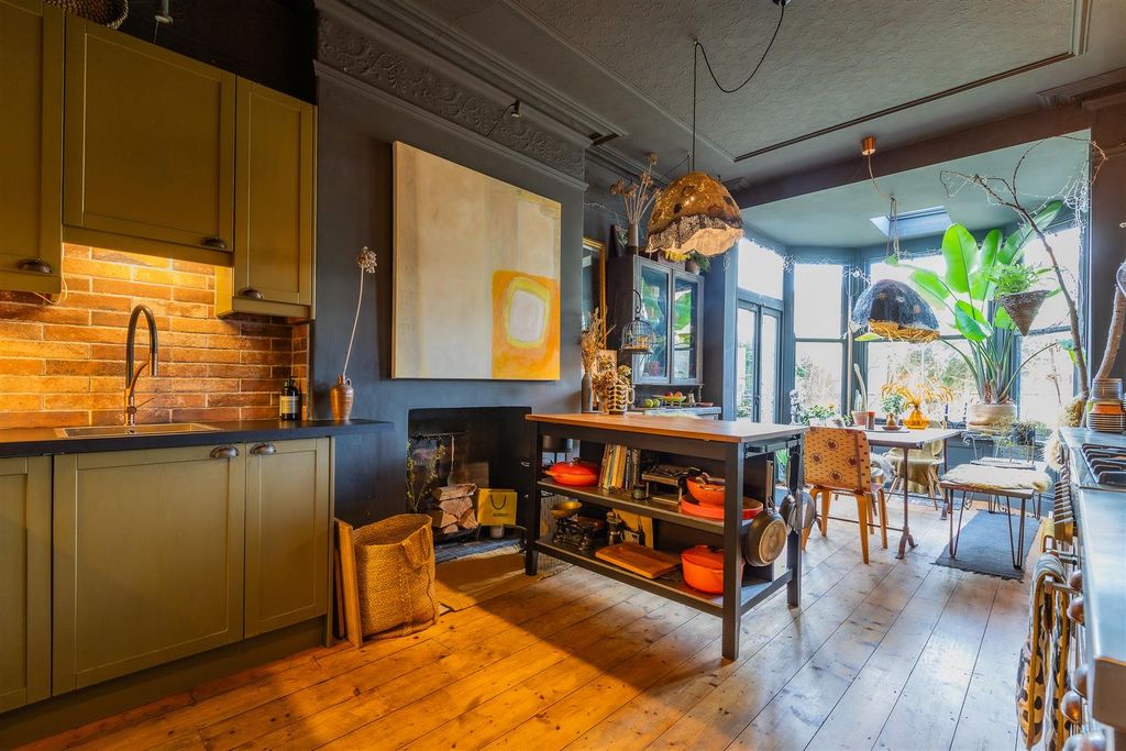 Additional image 22 of 5 bed property for saleKyveilog Street, Pontcanna, Cardiff CF11
