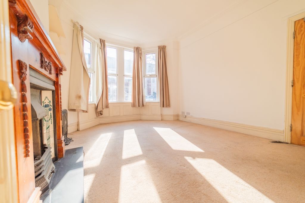 Additional image 4 of 4 bed terraced house for saleCanada Road, Heath CF14