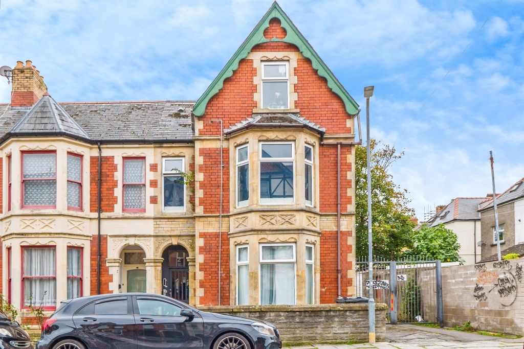 2 bed flat for saleClaude Place, Roath, Cardiff CF24