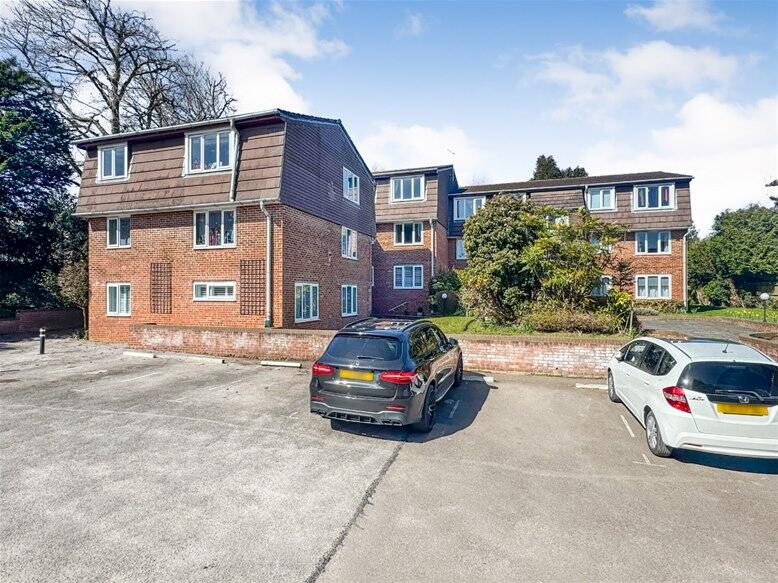 Douglas Road, Harpenden, Harpenden, AL5