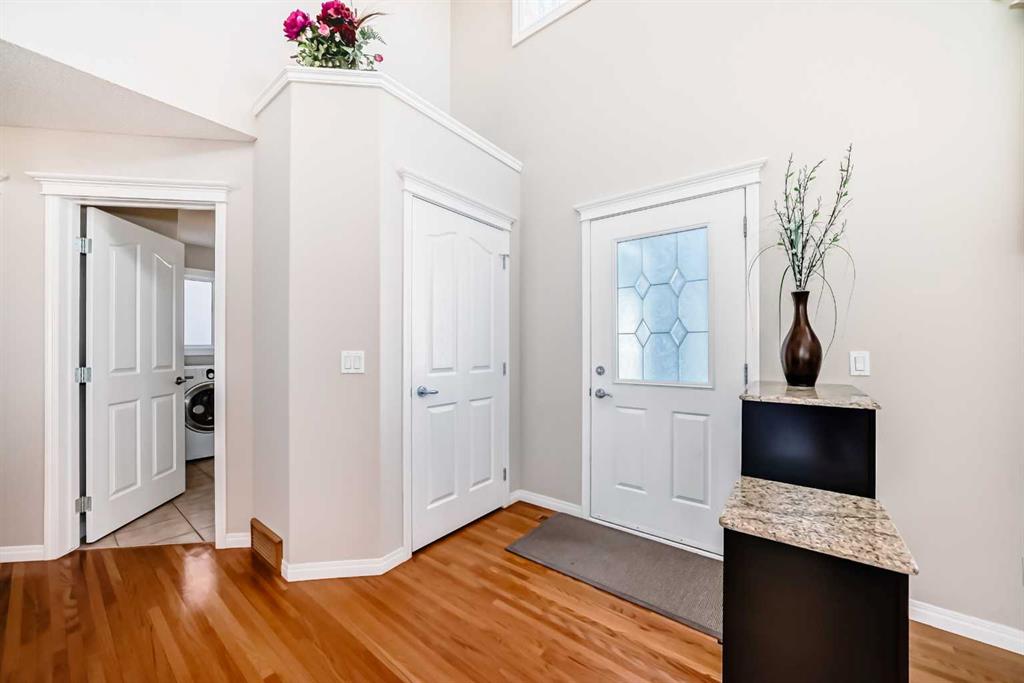 Additional image 5 of 300 Hampstead Road NW, Calgary, AB, T3A 6G4