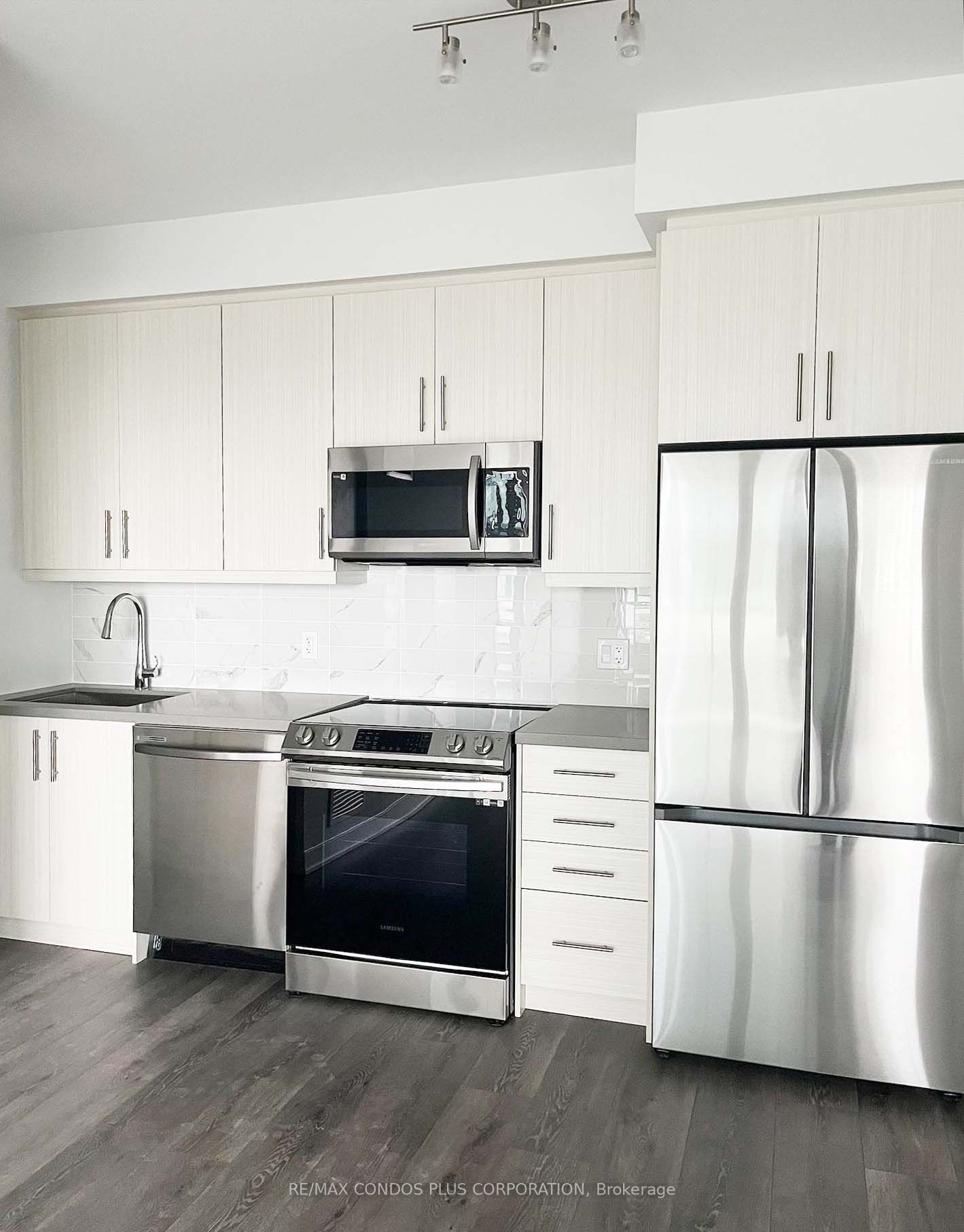 Additional image 2 of 503-105 Oneida Crescent, Richmond Hill, ON, L4B 0H6