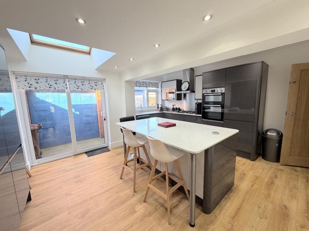 Additional image 9 of 4 bed semi-detached house for saleBolton Grove, Seaton Carew, Hartlepool TS25