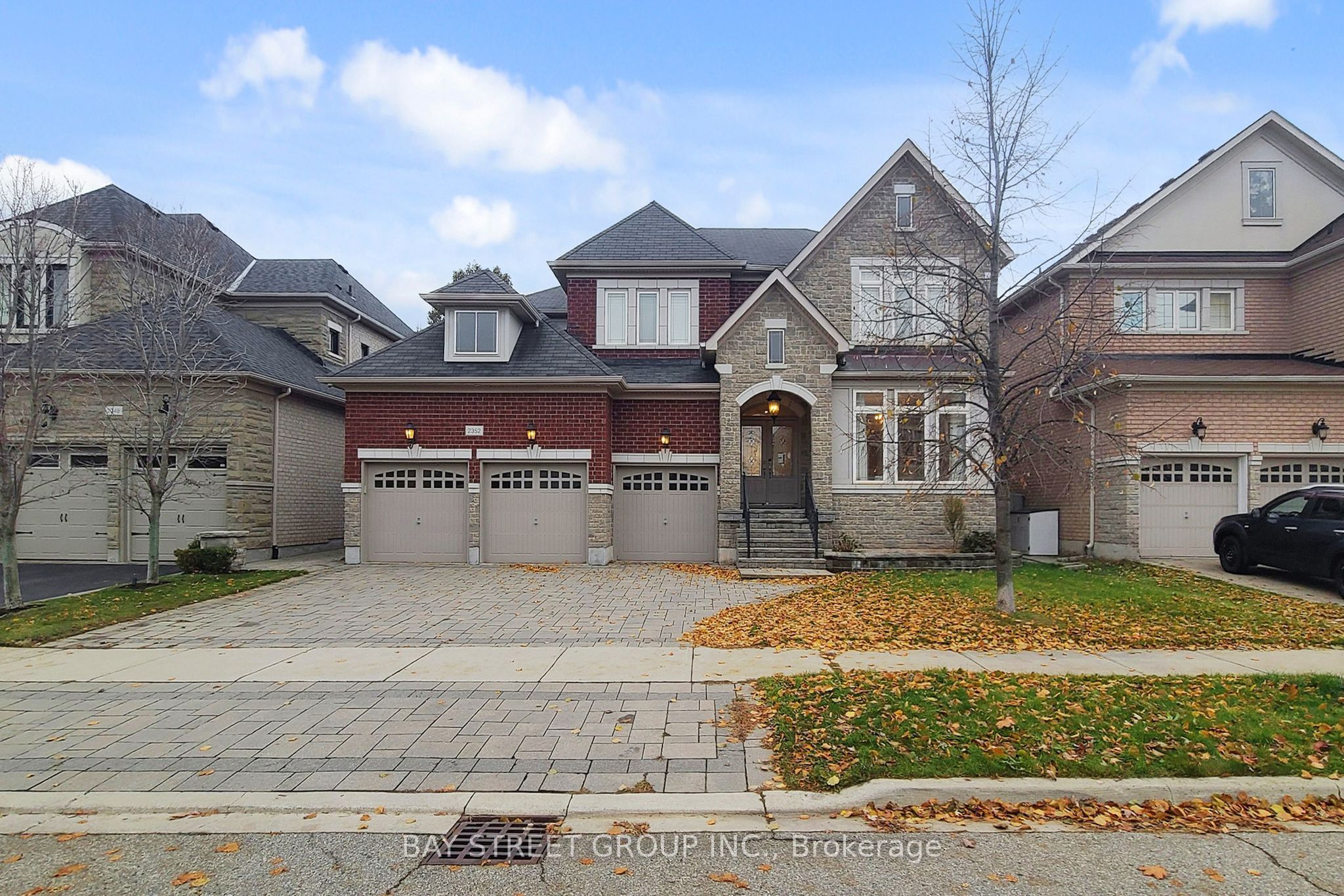 2352 Delnice Drive, Oakville, ON, L6H 0A9