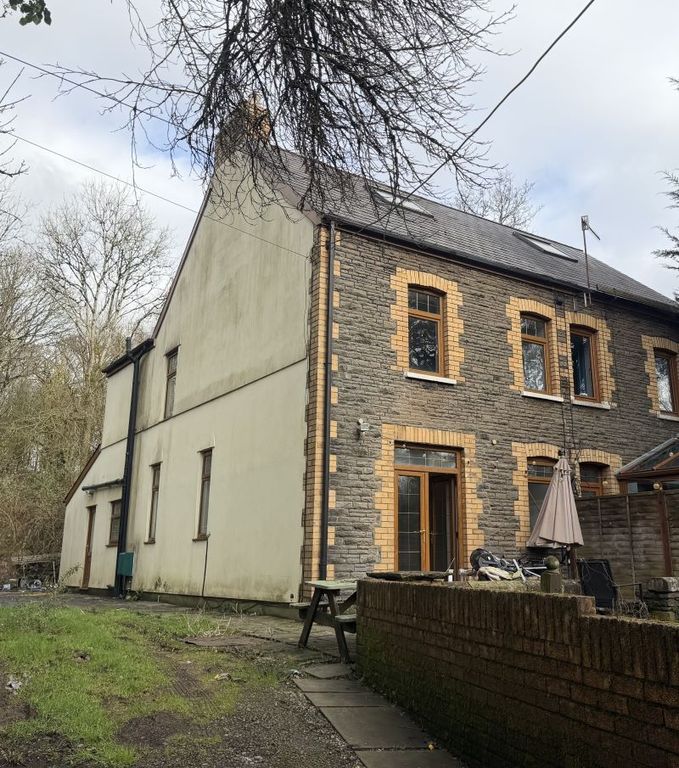 3 bed semi-detached house for saleTreble Lock Cottages, 1, Taffs Well, Cardiff, South Glamorgan CF15