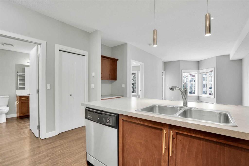 Additional image 5 of 319-20 Royal Oak Plaza NW, Calgary, AB, T3G 0E6