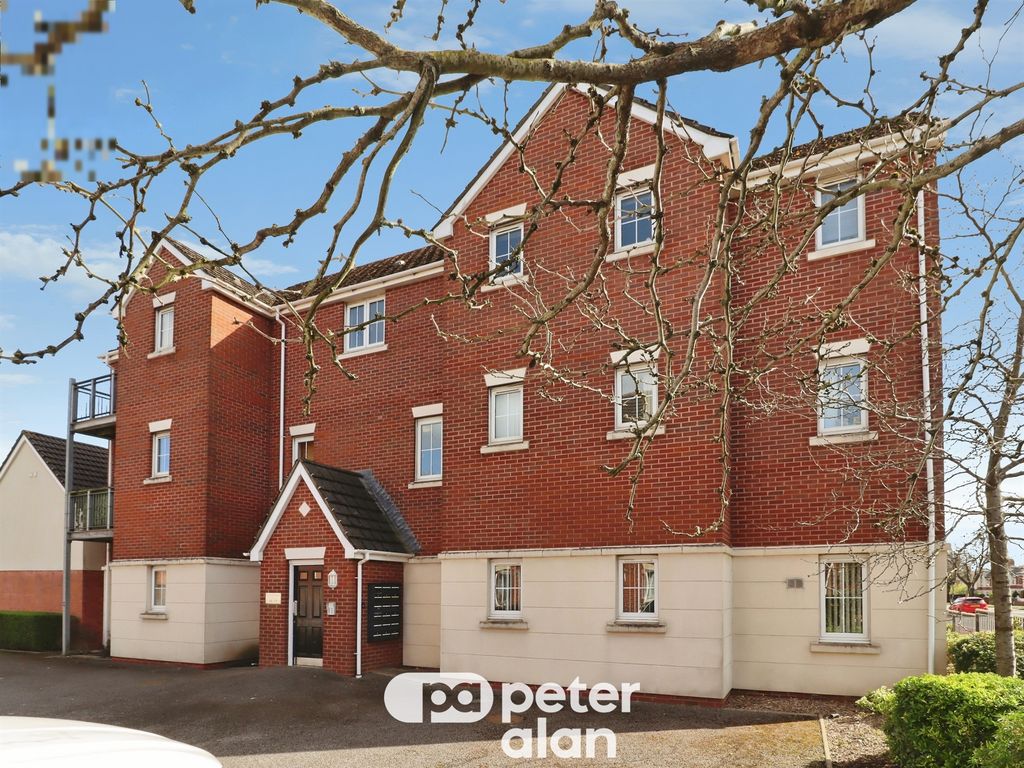 2 bed flat for saleWatkins Square, Cardiff CF14