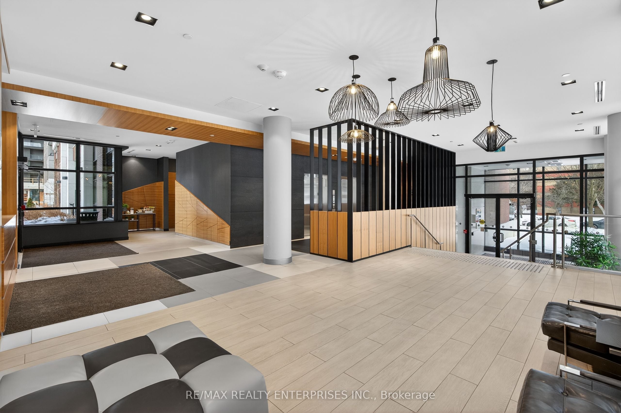 Additional image 5 of 401-1 Neighbourhood Lane, Toronto, ON, M8Y 0C2