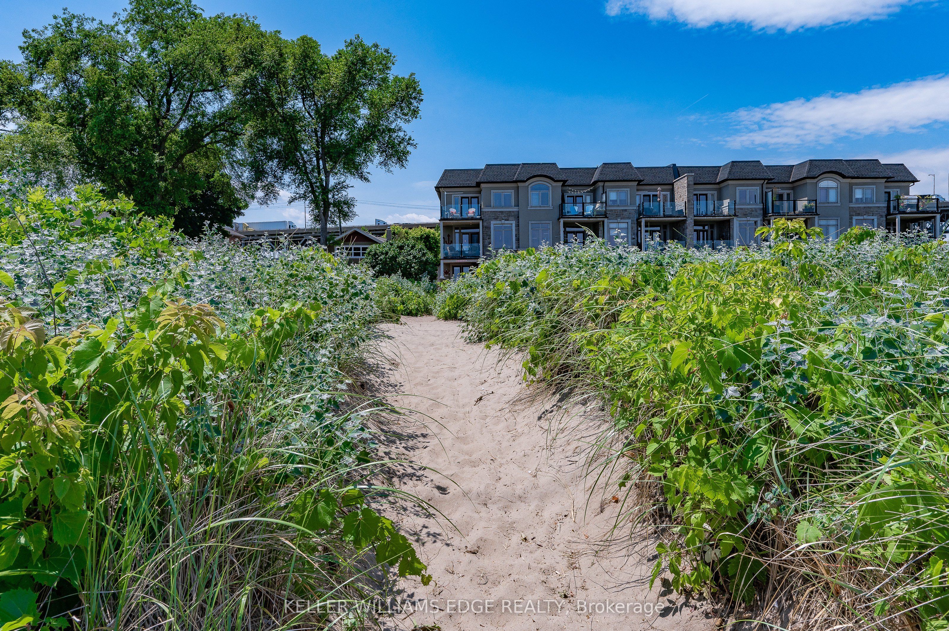 Additional image 3 of 1081 Beach Boulevard, Hamilton, ON, L8H 6Z9
