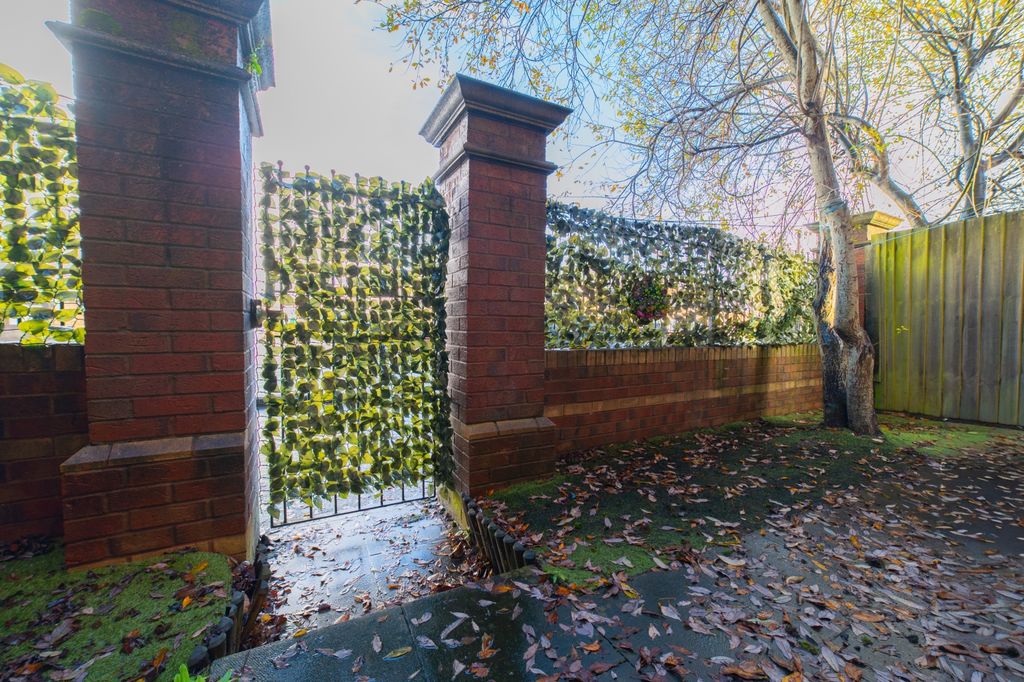 Additional image 12 of 3 bed end terrace house for saleHeol Dewi Sant, Heath CF14